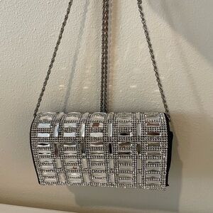 Glamorous Silver Rhinestone Clutch with Chain Strap